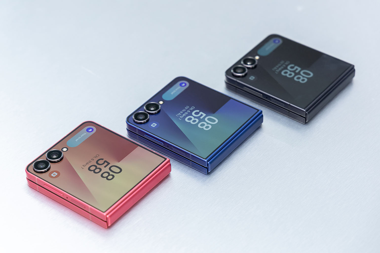 Samsung Galaxy Z Flip7 Cách mạng thiết kế gập cùng sức mạnh AI tối thượng